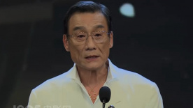 一边喂奶一边同房bd